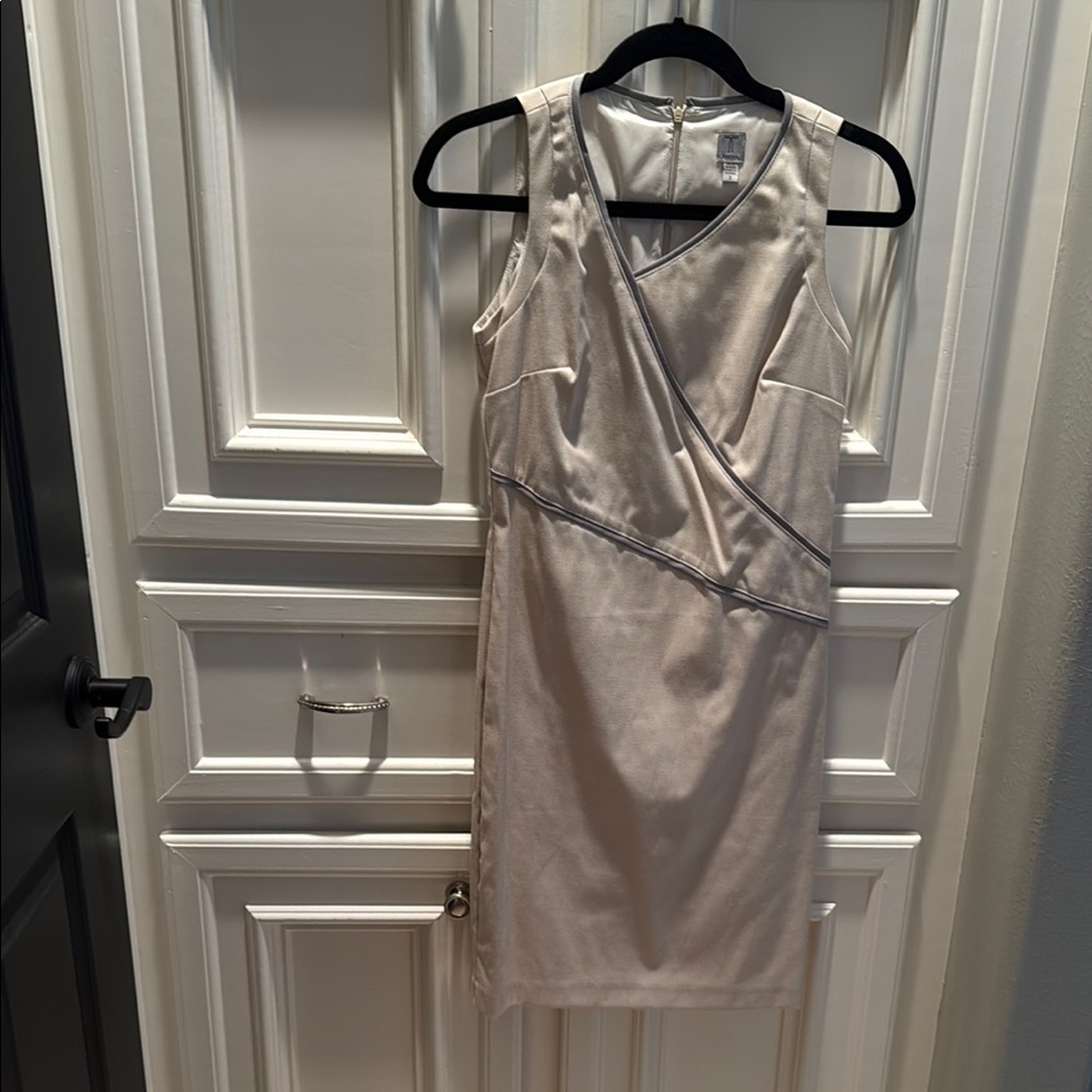Elegant Cream Sleeveless Dress